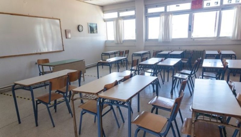 “Yπερπληθή τμήματα και ελλιπής στελέχωση των σχολείων”
